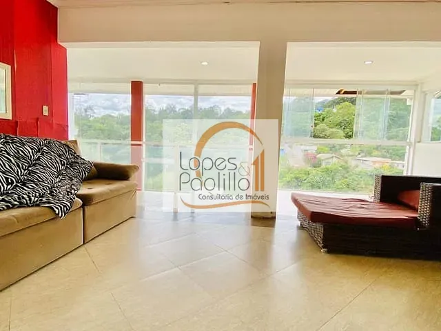 Casa com 1040m² 3 quartos e 4 banheiros, à venda, no bairro Condomínio Flamboyant-B em Atibaia