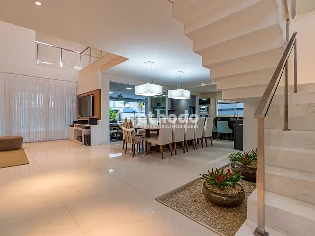 Casa com 534m² 4 quartos e 6 banheiros, à venda, no bairro Swiss Park em Campinas