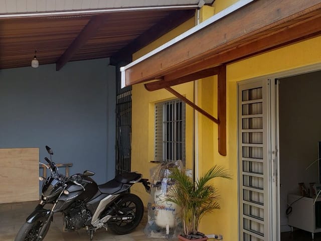 Casa com 300m² 3 quartos e 3 banheiros, à venda, no bairro Vila São José em Taubaté