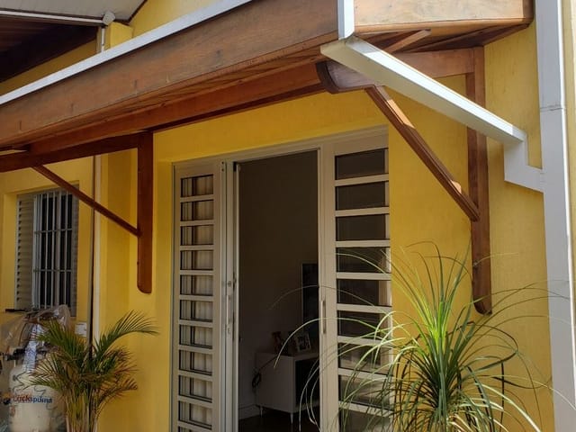Casa com 300m² 3 quartos e 3 banheiros, à venda, no bairro Vila São José em Taubaté