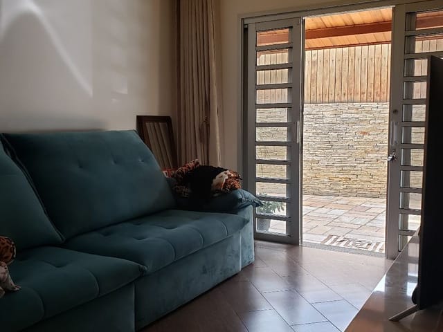 Casa com 300m² 3 quartos e 3 banheiros, à venda, no bairro Vila São José em Taubaté