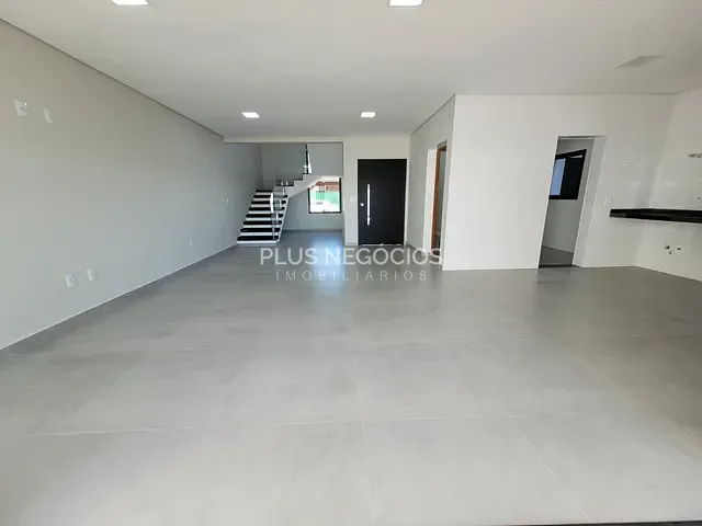 Casa com 252m² 3 quartos e 3 banheiros, à venda, no bairro Parque Ibiti Reserva em Sorocaba
