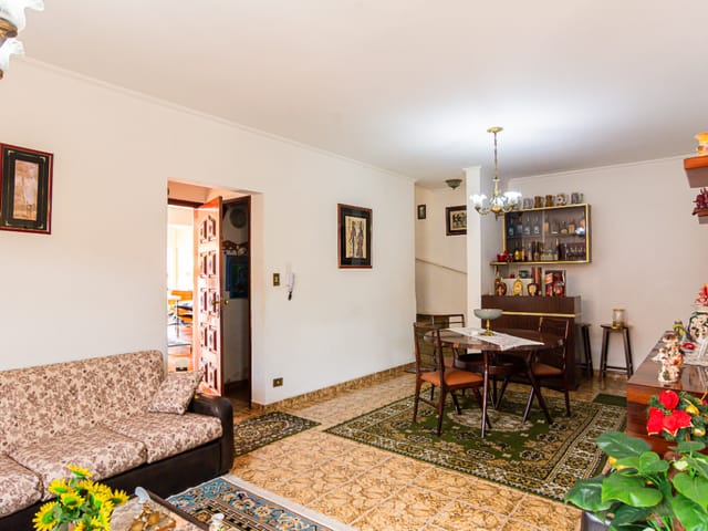 Casa com 290m² 3 quartos e 4 banheiros, à venda, no bairro Jardim Iracema em São Paulo