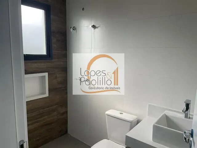 Casa com 300m² 3 quartos e 3 banheiros, à venda, no bairro Laranja Azeda em Bom Jesus dos Perdões