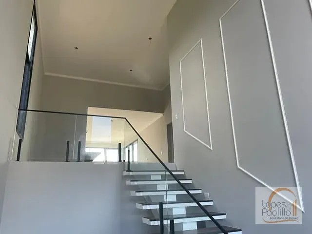 Casa com 300m² 3 quartos e 3 banheiros, à venda, no bairro Laranja Azeda em Bom Jesus dos Perdões