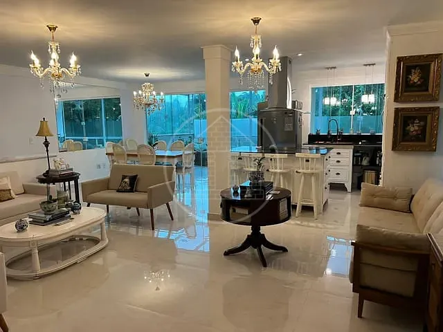 Casa com 300m² 4 quartos e 6 banheiros, à venda ou para alugar, no bairro Brooklin Paulista em São Paulo
