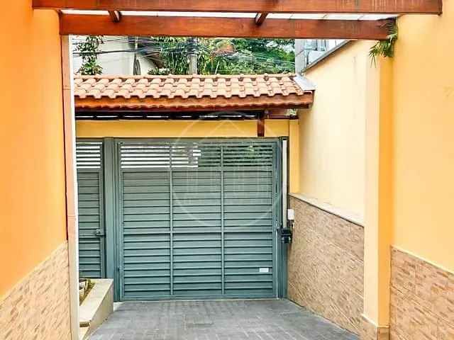 Casa 2 quartos e 2 banheiros, à venda, no bairro Vila Califórnia(Zona Sul) em São Paulo
