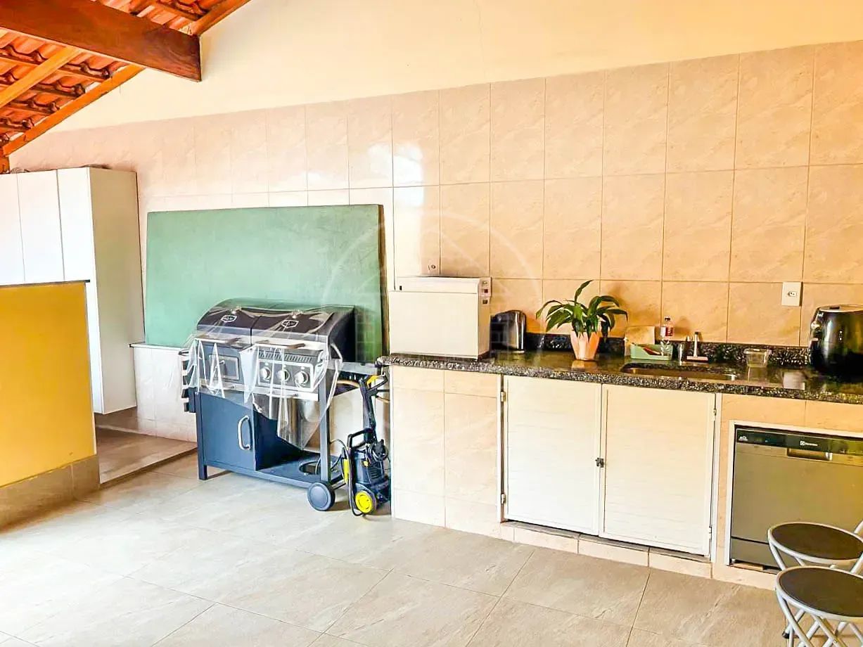Casa, 2 quartos, 250 m² - Foto 18