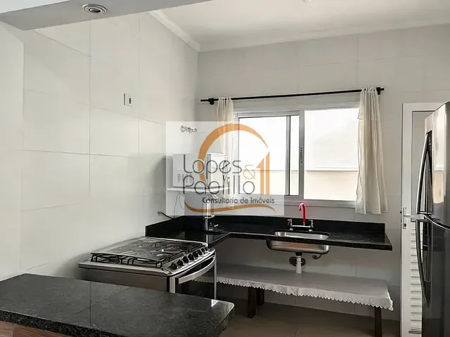 Casa com 175m² 3 quartos e 2 banheiros, à venda, no bairro Nova Cerejeira em Atibaia