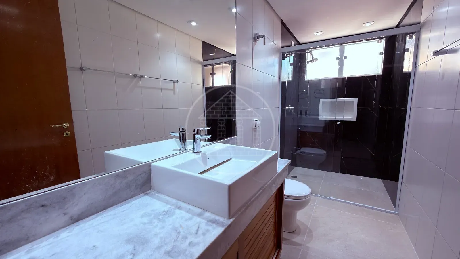 Casa, 4 quartos, 350 m² - Foto 33