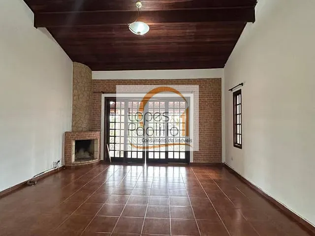 Casa com 794m² 2 quartos e 3 banheiros, para alugar, no bairro Jardim Paulista em Atibaia