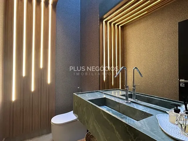 Casa com 1000m² 4 quartos e 6 banheiros, à venda, no bairro Jardim Residencial Saint Patrick em Sorocaba