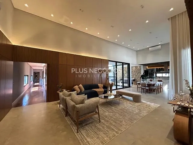 Casa com 1000m² 4 quartos e 6 banheiros, à venda, no bairro Jardim Residencial Saint Patrick em Sorocaba