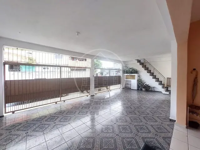 Casa 5 quartos e 3 banheiros, à venda, no bairro GRAJAU em São Paulo