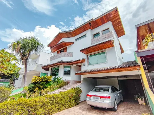 Casa com 390m² 4 quartos e 6 banheiros, à venda, no bairro Urbanova em São José dos Campos