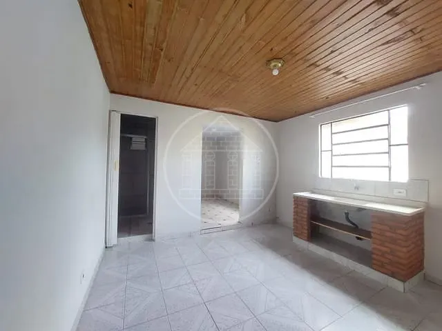 Casa com 45m² 1 quarto e 1 banheiro, para alugar, no bairro Jardim Castro Alves em São Paulo