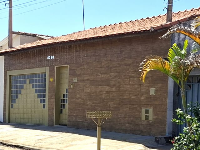 Foto do Casa - Casa tipo para venda em Jardim Paineiras com 3 quartos, sendo 1 suíte, 120m² | Lares e Andares Imóveis