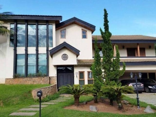 Casa com 1585m² 4 quartos e 5 banheiros, à venda, no bairro Alphaville em Santana de Parnaíba