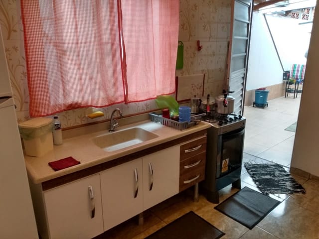 Casa com 150m² 2 quartos e 1 banheiro, à venda, no bairro Residencial e Comercial Laerte Asumpção em Pindamonhangaba
