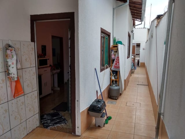 Casa com 150m² 2 quartos e 1 banheiro, à venda, no bairro Residencial e Comercial Laerte Asumpção em Pindamonhangaba
