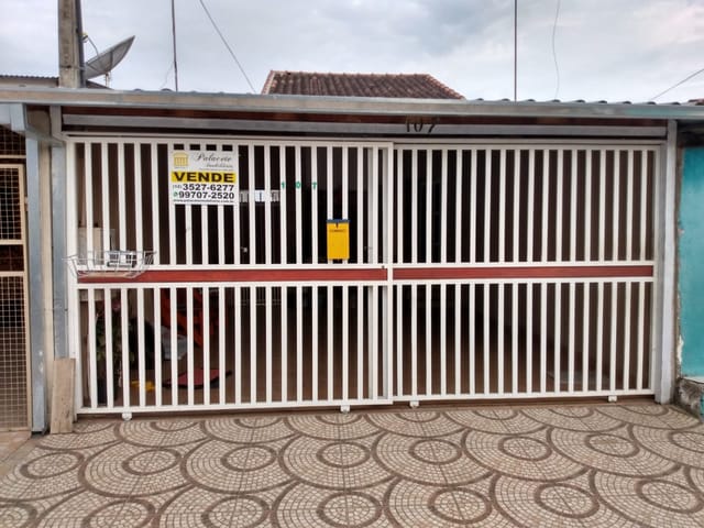 Casa com 150m² 2 quartos e 1 banheiro, à venda, no bairro Residencial e Comercial Laerte Asumpção em Pindamonhangaba