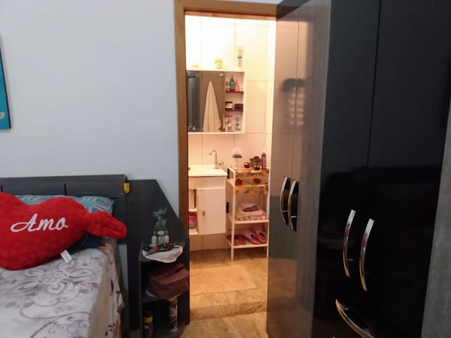 Casa com 150m² 2 quartos e 1 banheiro, à venda, no bairro Residencial e Comercial Laerte Asumpção em Pindamonhangaba