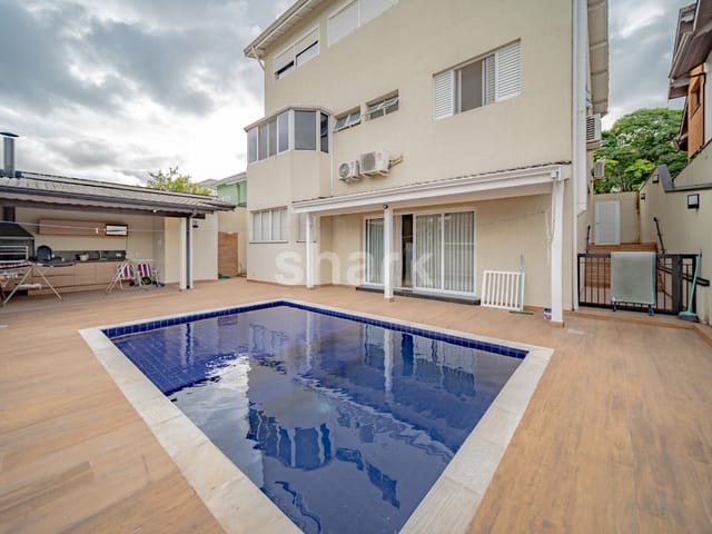 Casa com 430m² 4 quartos e 6 banheiros, à venda, no bairro Alphaville em Santana de Parnaíba