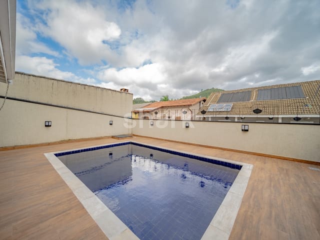 Casa com 430m² 4 quartos e 6 banheiros, à venda, no bairro Alphaville em Santana de Parnaíba