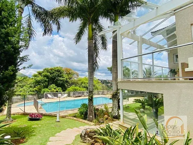 Casa com 1318m² 5 quartos e 4 banheiros, à venda, no bairro Condomínio Flamboyant-B em Atibaia