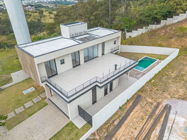 Foto do Casa - Casa no condomínio Residencial Arboretum para venda com 4 quartos, sendo 4 suítes, 331m² | Lares e Andares Imóveis