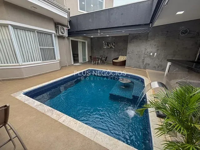 Casa com 297m² 3 quartos e 4 banheiros, à venda, no bairro Jardim Garret em Araçoiaba da Serra
