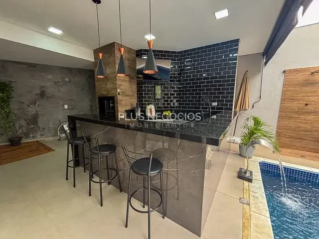 Casa com 297m² 3 quartos e 4 banheiros, à venda, no bairro Jardim Garret em Araçoiaba da Serra