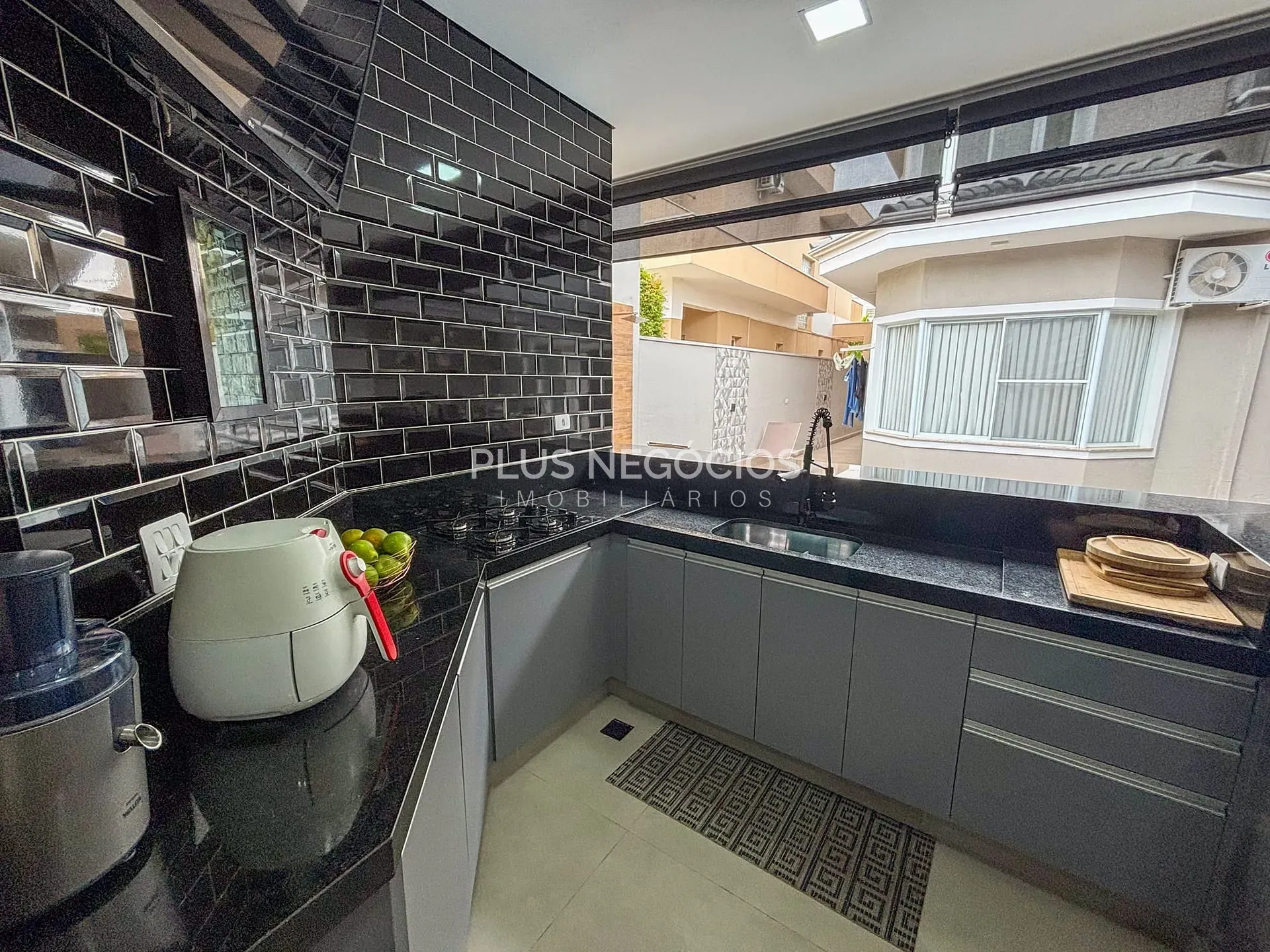 Casa, 3 quartos, 234 m² - Foto 7