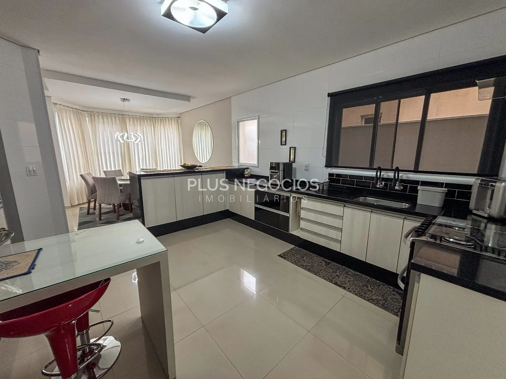 Casa, 3 quartos, 234 m² - Foto 8