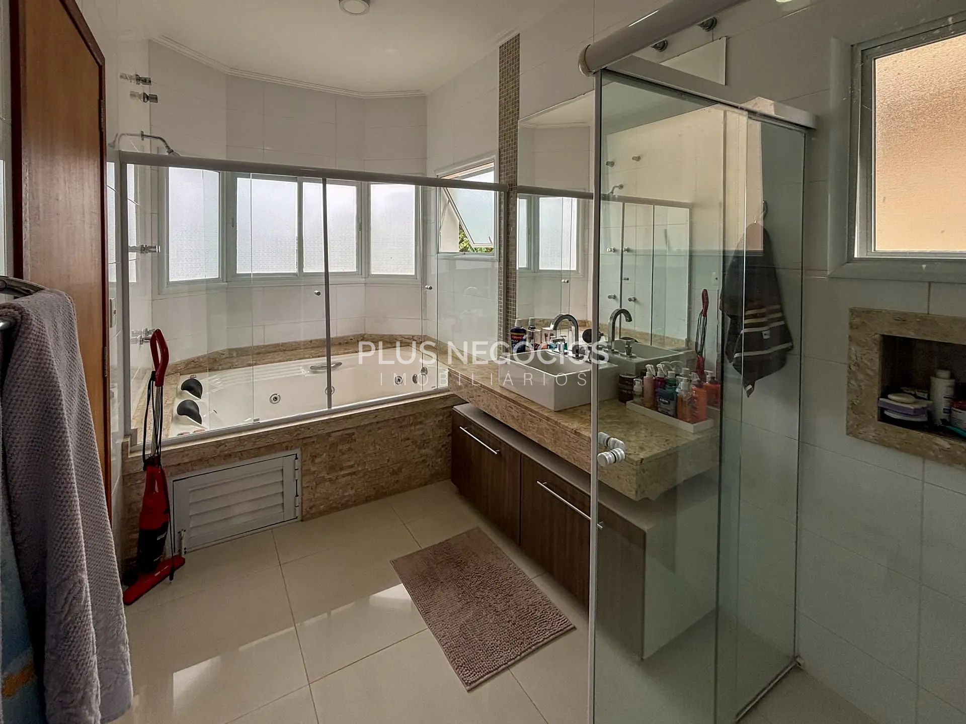 Casa, 3 quartos, 234 m² - Foto 42