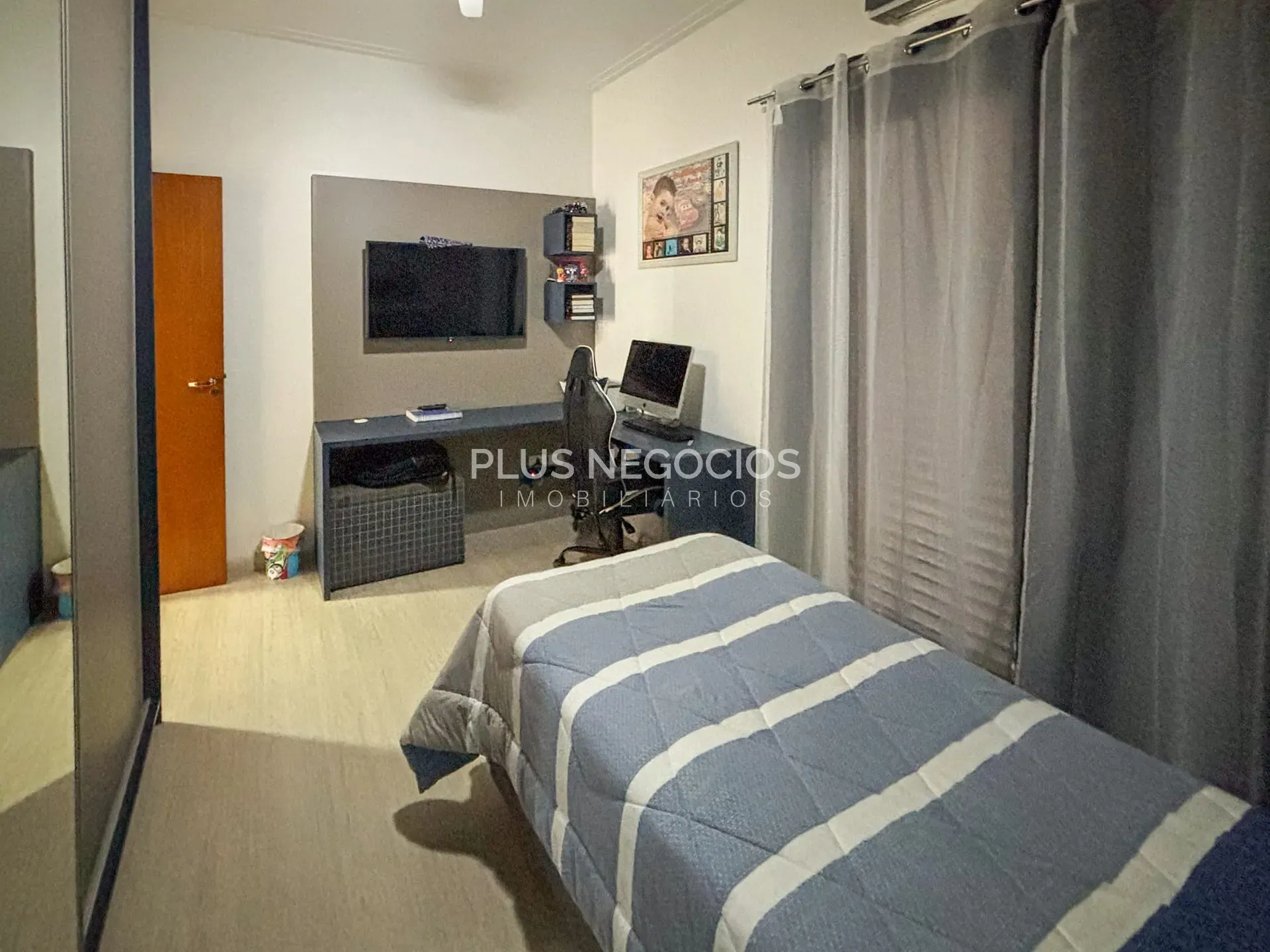 Casa, 3 quartos, 234 m² - Foto 37