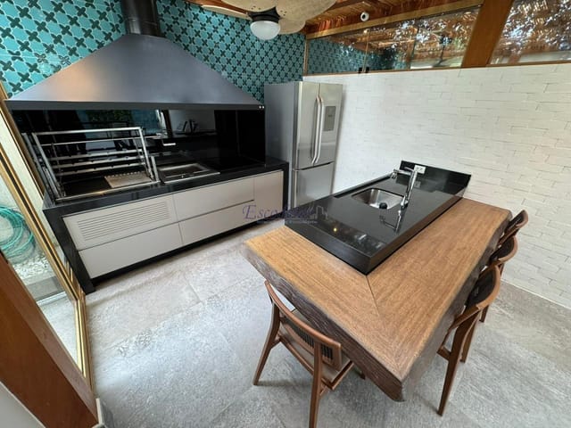 Casa com 492m² 3 quartos e 5 banheiros, à venda, no bairro Campo Belo em São Paulo