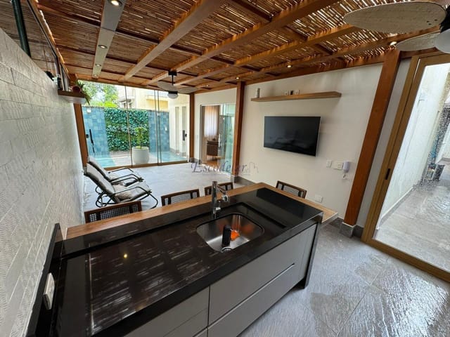Casa com 492m² 3 quartos e 5 banheiros, à venda, no bairro Campo Belo em São Paulo