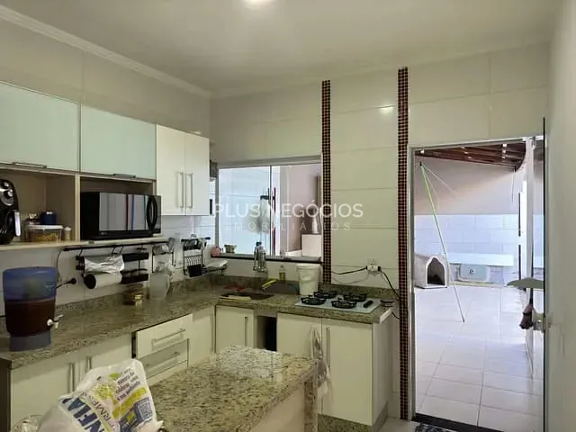 Casa com 150m² 2 quartos e 2 banheiros, à venda, no bairro Jardim Residencial Villa Amato em Sorocaba