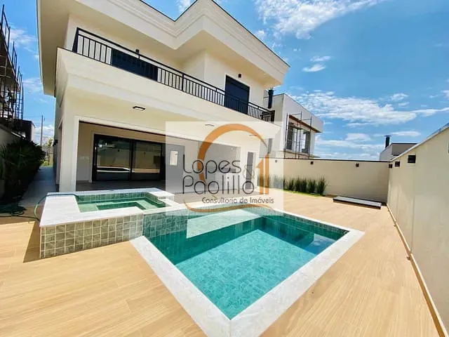 Casa com 368m² 3 quartos e 5 banheiros, à venda, no bairro Vila Santista em Atibaia