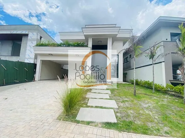 Casa com 368m² 3 quartos e 5 banheiros, à venda, no bairro Vila Santista em Atibaia
