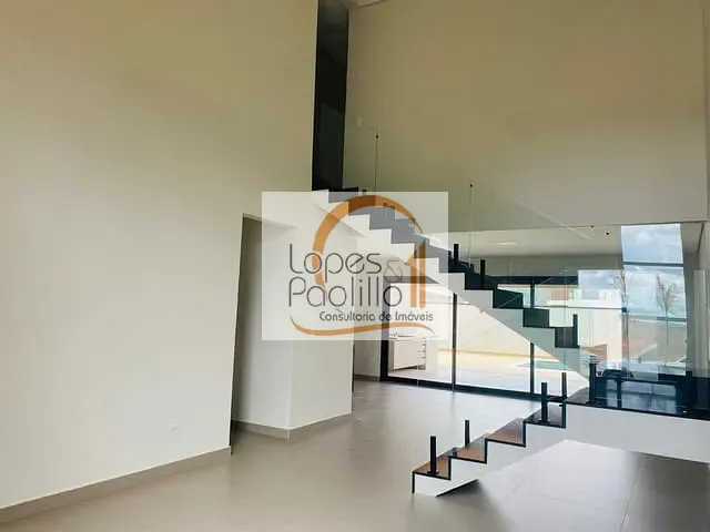 Casa com 368m² 3 quartos e 5 banheiros, à venda, no bairro Vila Santista em Atibaia