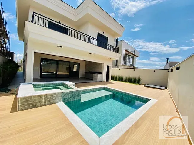 Casa com 368m² 3 quartos e 5 banheiros, à venda, no bairro Vila Santista em Atibaia