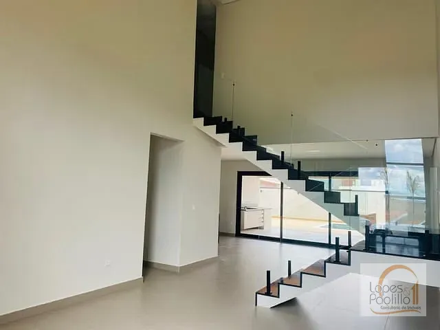 Casa com 368m² 3 quartos e 5 banheiros, à venda, no bairro Vila Santista em Atibaia