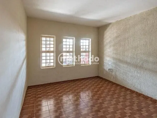 Casa com 300m² 3 quartos e 2 banheiros, à venda, no bairro Jardim Eulina em Campinas