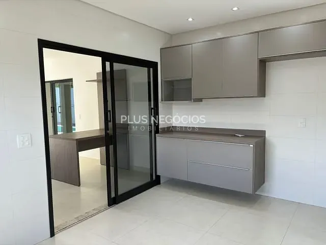 Casa com 450m² 3 quartos e 6 banheiros, à venda, no bairro Alphaville Nova Esplanada 3 em Votorantim