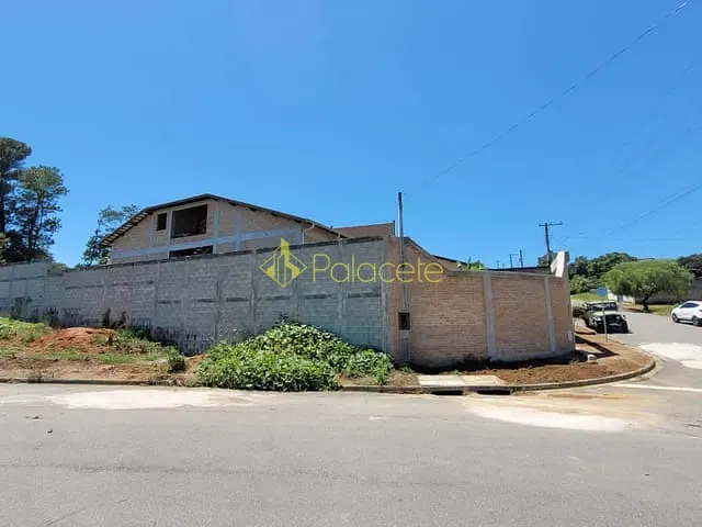 Casa 3 quartos e 3 banheiros, à venda, no bairro Vitória Vale III em Pindamonhangaba