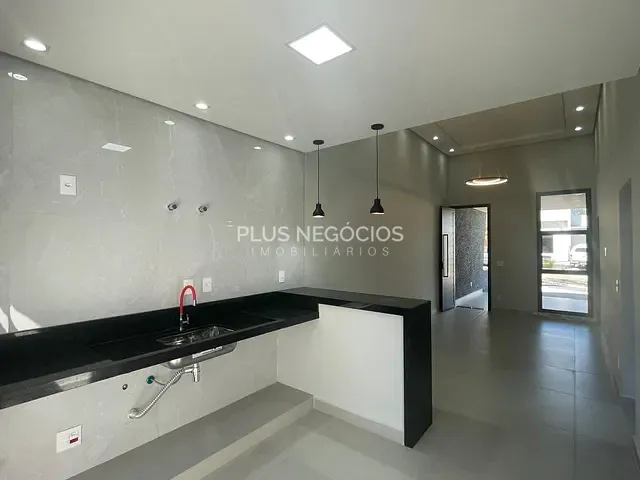 Casa com 154m² 3 quartos e 3 banheiros, à venda, no bairro Caguassu em Sorocaba