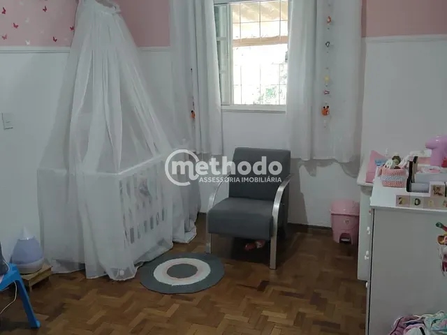 Casa com 250m² 2 quartos e 2 banheiros, à venda, no bairro Vila Maria Eugênia em Campinas