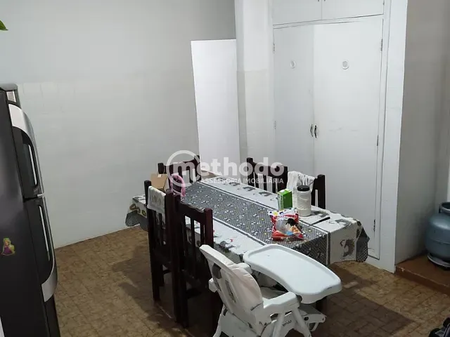 Casa com 250m² 2 quartos e 2 banheiros, à venda, no bairro Vila Maria Eugênia em Campinas